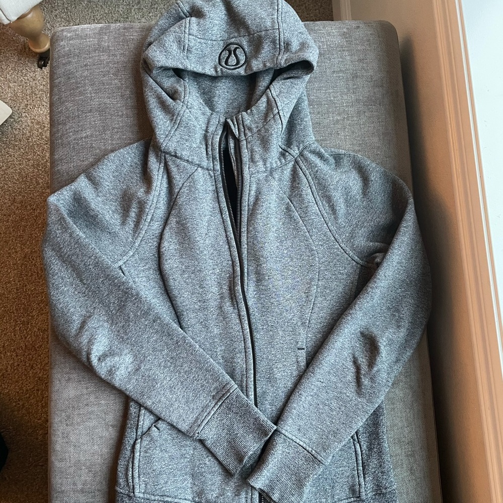 Lululemons scuba hoodie